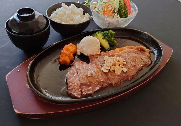 牛ﾛｰｽｽﾃｰｷ 縮小